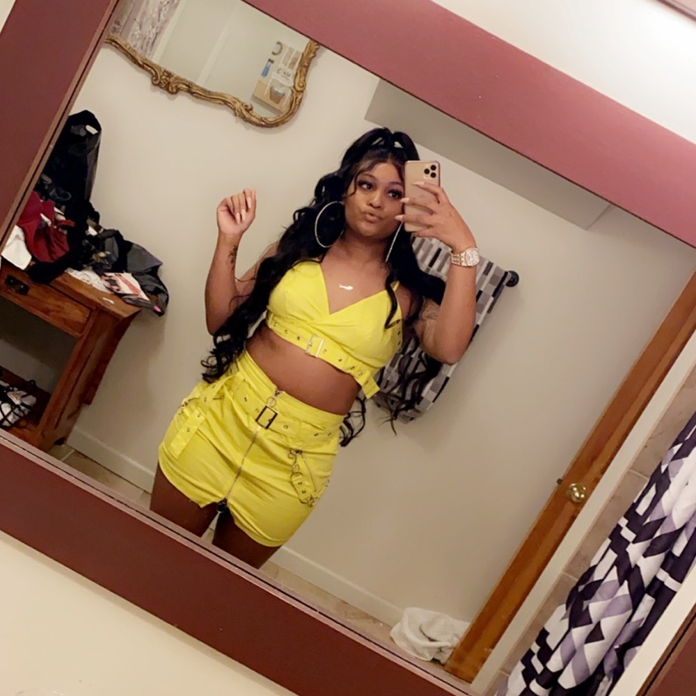 2 piece set - Picture 2 of 2